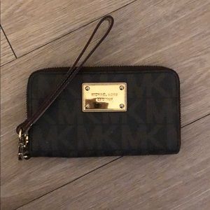Michael Kors Wristlet